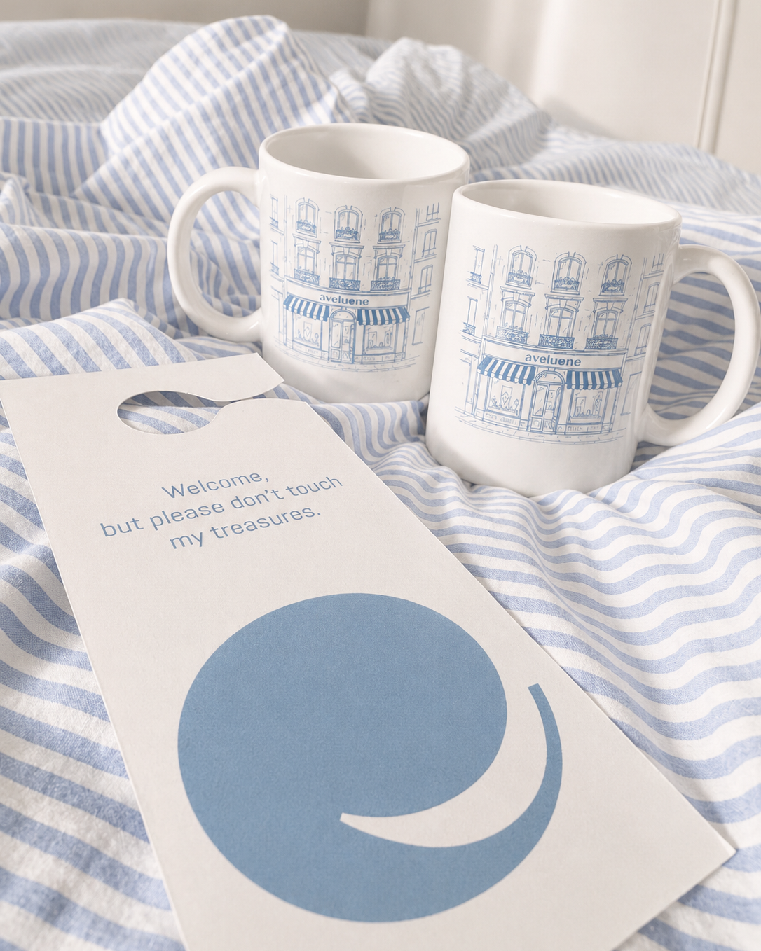 aveluene Studio Mug