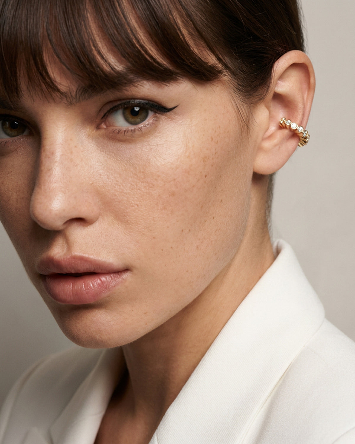 Serti Clos Ear Cuff