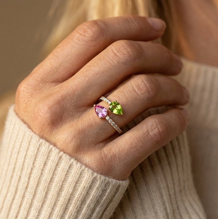 Surprise Vis-á-Vis Ring Peridot und rosa Saphir