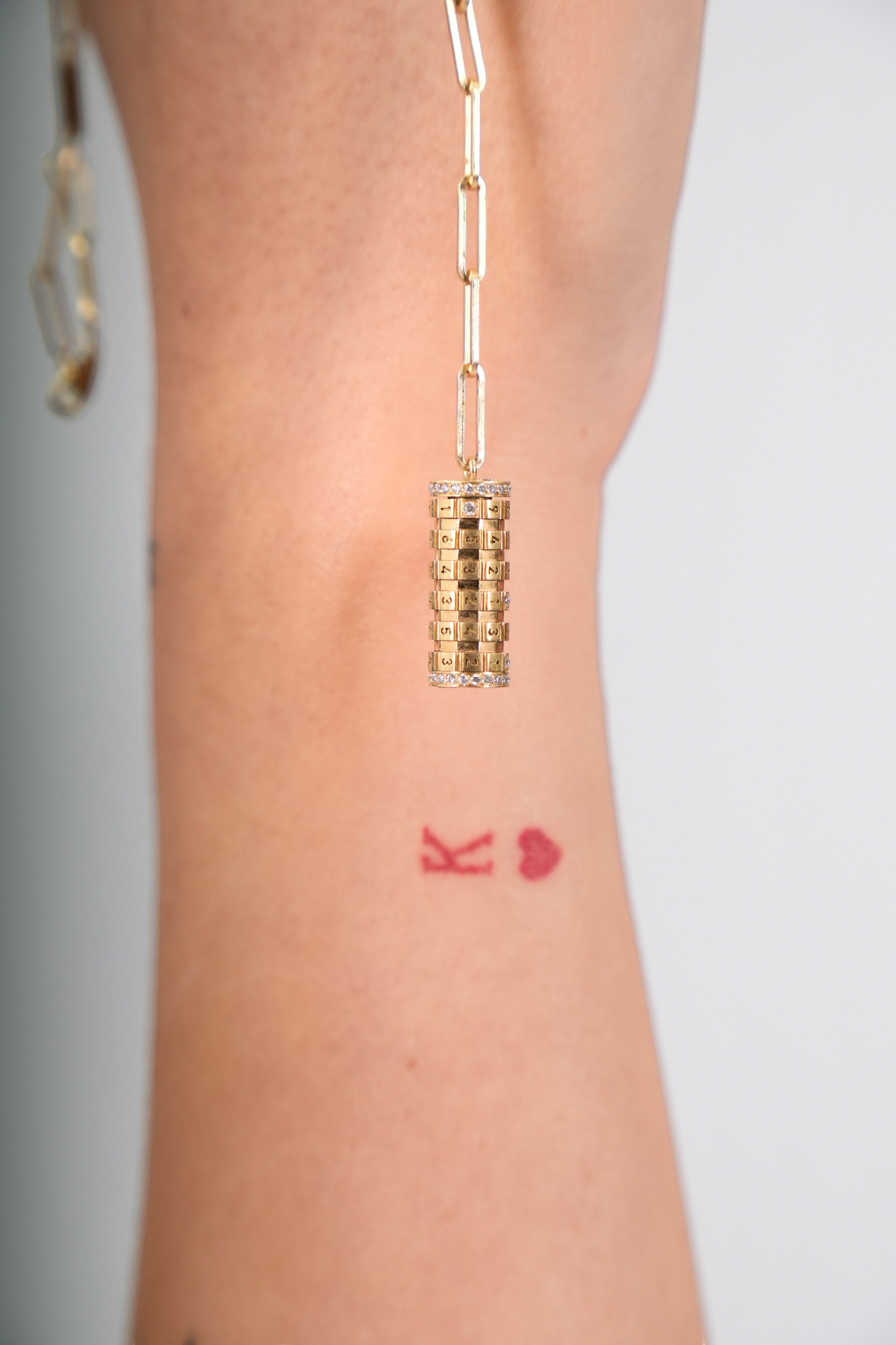 Necklace Numbers Yellow Gold
