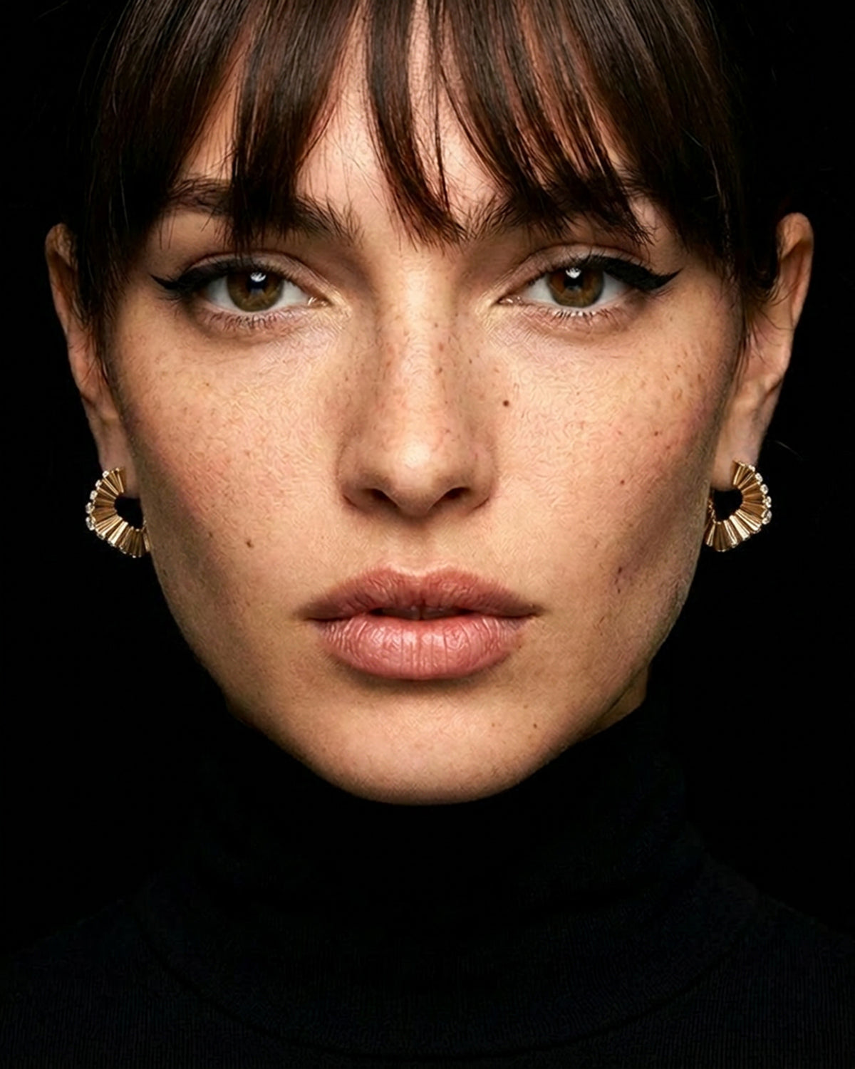 Serti Clos Earrings, Small
