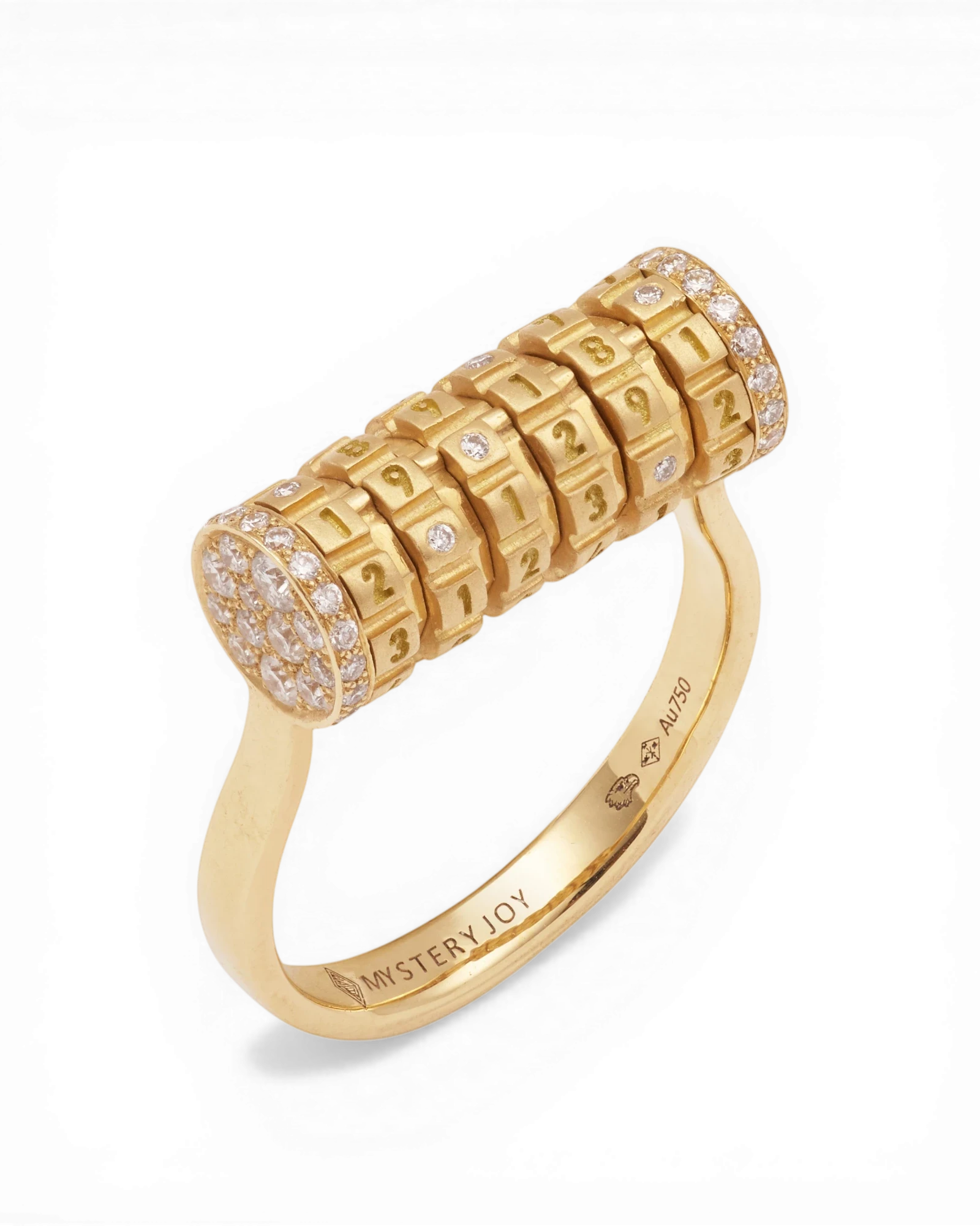 Ring in yellow gold with numbers